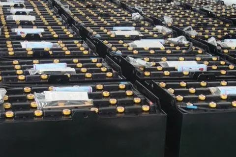 龙川铁场废旧废铅酸电池回收,高价钛酸锂电池回收